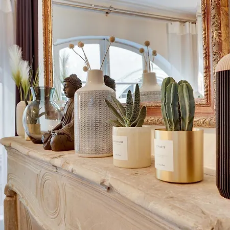 Stunning Historical Parisian Flat - Louvre Area شقة باريس