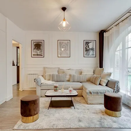 شقة Stunning Historical Parisian Flat - Louvre Area
