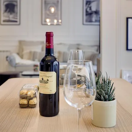 Stunning Historical Parisian Flat - Louvre Area باريس