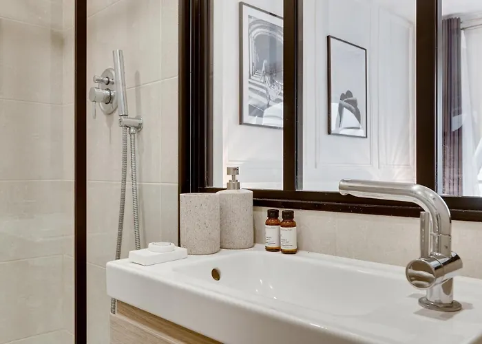 Διαμέρισμα Stunning Historical Parisian Flat - Louvre Area