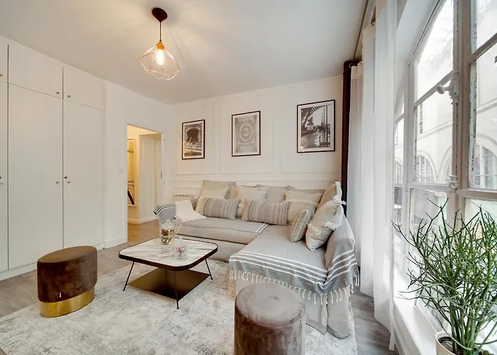 Stunning Historical Parisian Flat - Louvre Area Διαμέρισμα