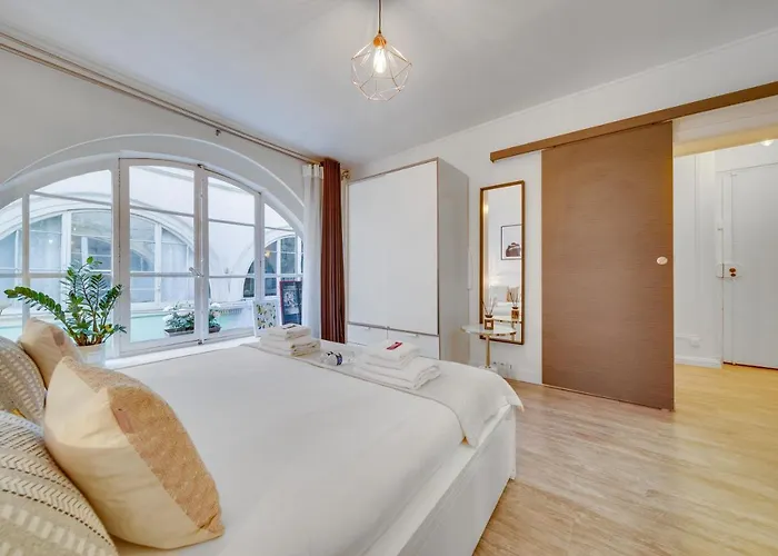 Διαμέρισμα Stunning Historical Parisian Flat - Louvre Area